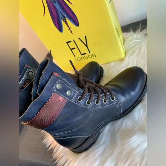 Fly London Navy Lace up Leather Ankle Boots with Seat belt buckle. SZ: EU 36 - Picture 9 of 11